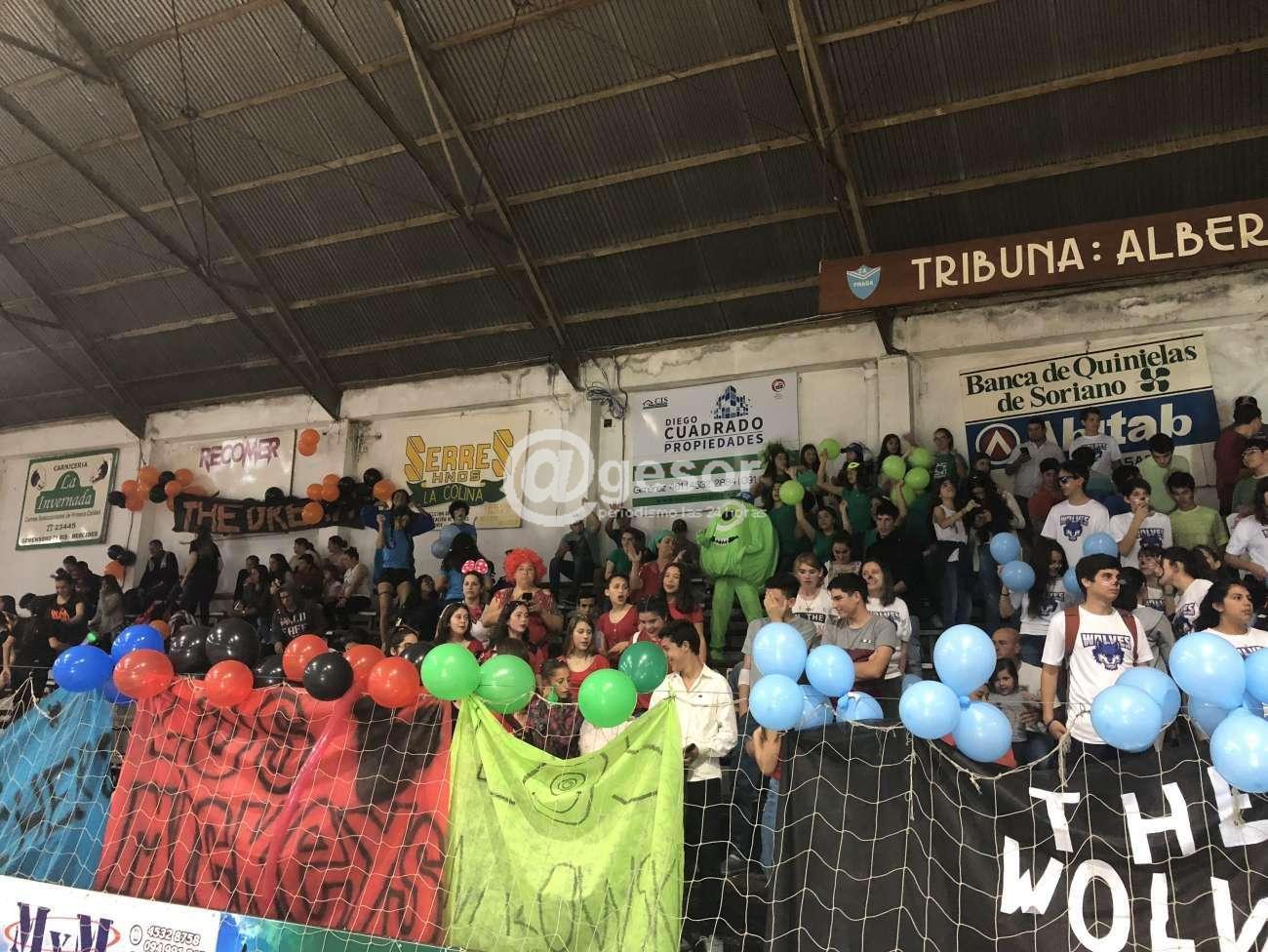 Las planillas se reciben en la Oficina de la Juventud, ubicada en Detomasi 415, Manzana 20, en el horario de 12:30 a 18:30.